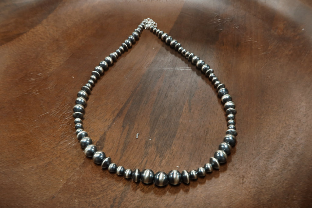 The Della Necklace (Pre-Order)